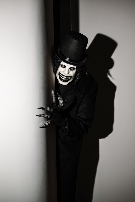 Watch T-Raww's leaked NSFW photo on TwXstars