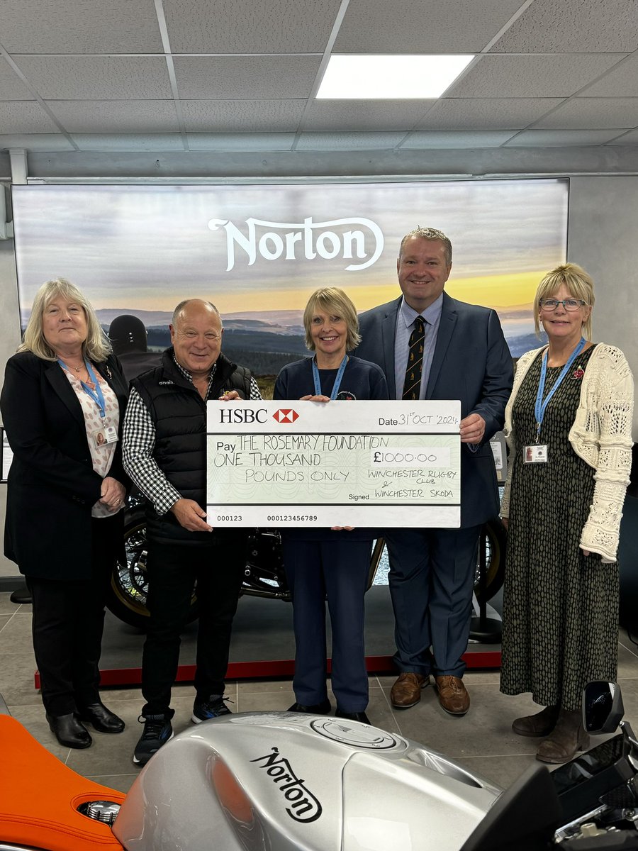 MAMGoodlet's tweet image. Delighted to present a cheque for £1000 to the @RosemaryNurses this afternoon on behalf of @winchesterRFC &amp;amp; @WinchesterSkoda in memory of my sister Lynne who they cared for during her terminal cancer. Congratulations Rob Sanderson on your charity cycle ride that raised the funds.