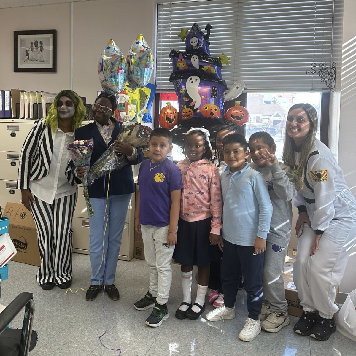 In celebration of National Principals Month, we want to give a heartfelt shoutout to Dr. Joseph-Charles, Principal of Rosa Parks Community School! Thank you for all that you do for our students, staff &amp; families. 💛💜💛💜

#GoodToGreat #OrangeStrong #NationalPrincipalsMonth