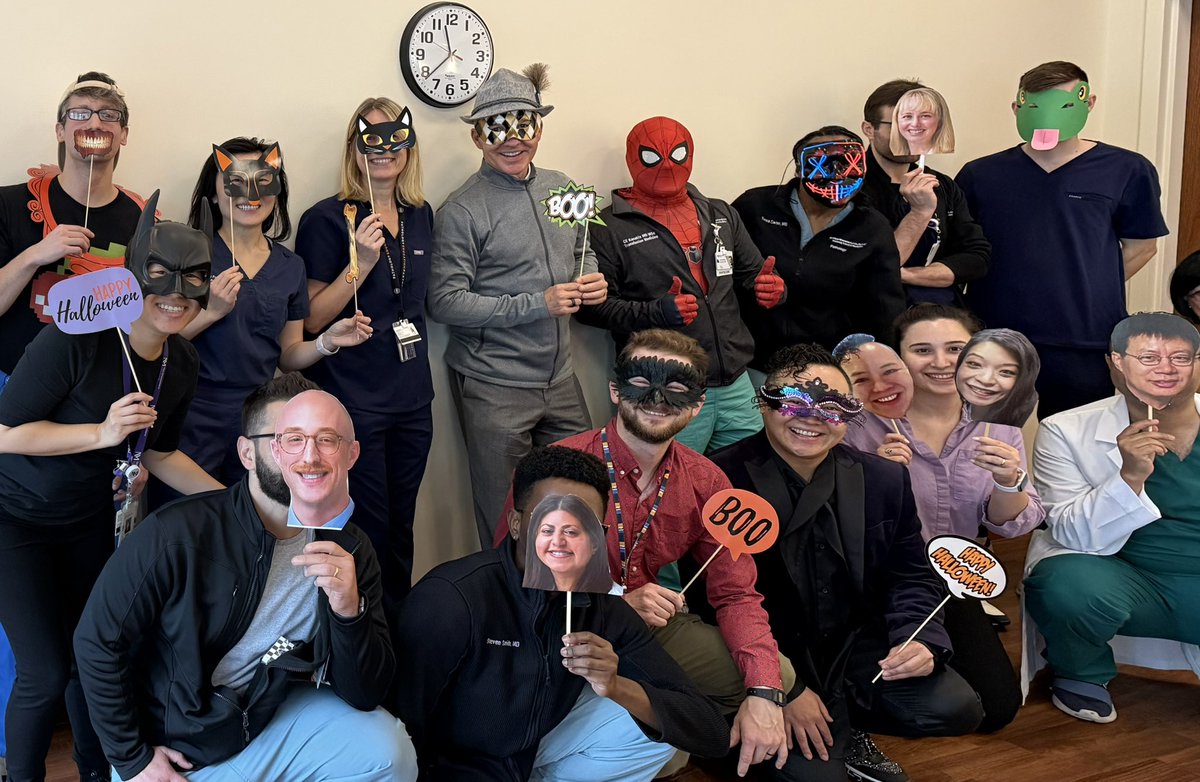 LuisBlancoJrMD's tweet photo. This year #PurplePath went with a #masquerade theme. 🎭 Our creative @NU_Pathology residents came as their attendings! I mean…what could be scarier?! 😂 

#Halloween2024 🎃 #PathMatch25 #PathMatch2025 #PathX 

@DanielJBrat @NayarRitu @bonnie_choy @lucy_fu https://t.co/s3gRp8YnIi