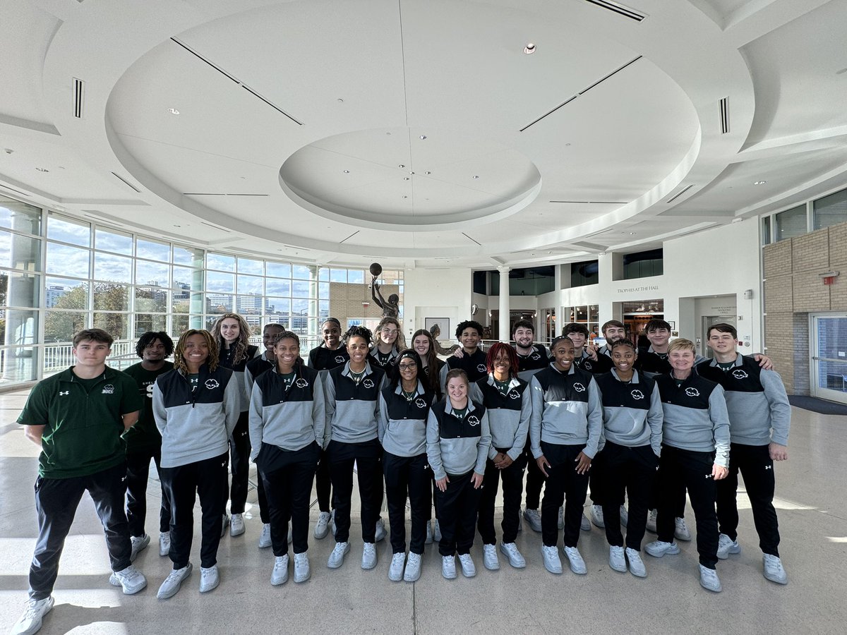 𝓗𝓸𝓷𝓸𝓻 𝓽𝓱𝓮 𝓹𝓪𝓼𝓽. 𝓒𝓮𝓵𝓮𝓫𝓻𝓪𝓽𝓮 𝓽𝓱𝓮 𝓟𝓻𝓮𝓼𝓮𝓷𝓽. 𝓟𝓻𝓸𝓶𝓸𝓽𝓮 𝓽𝓱𝓮 𝓕𝓾𝓽𝓾𝓻𝓮.

We had a great time on our annual stop by the <a href="/WBHOF/">WBHOF</a>!