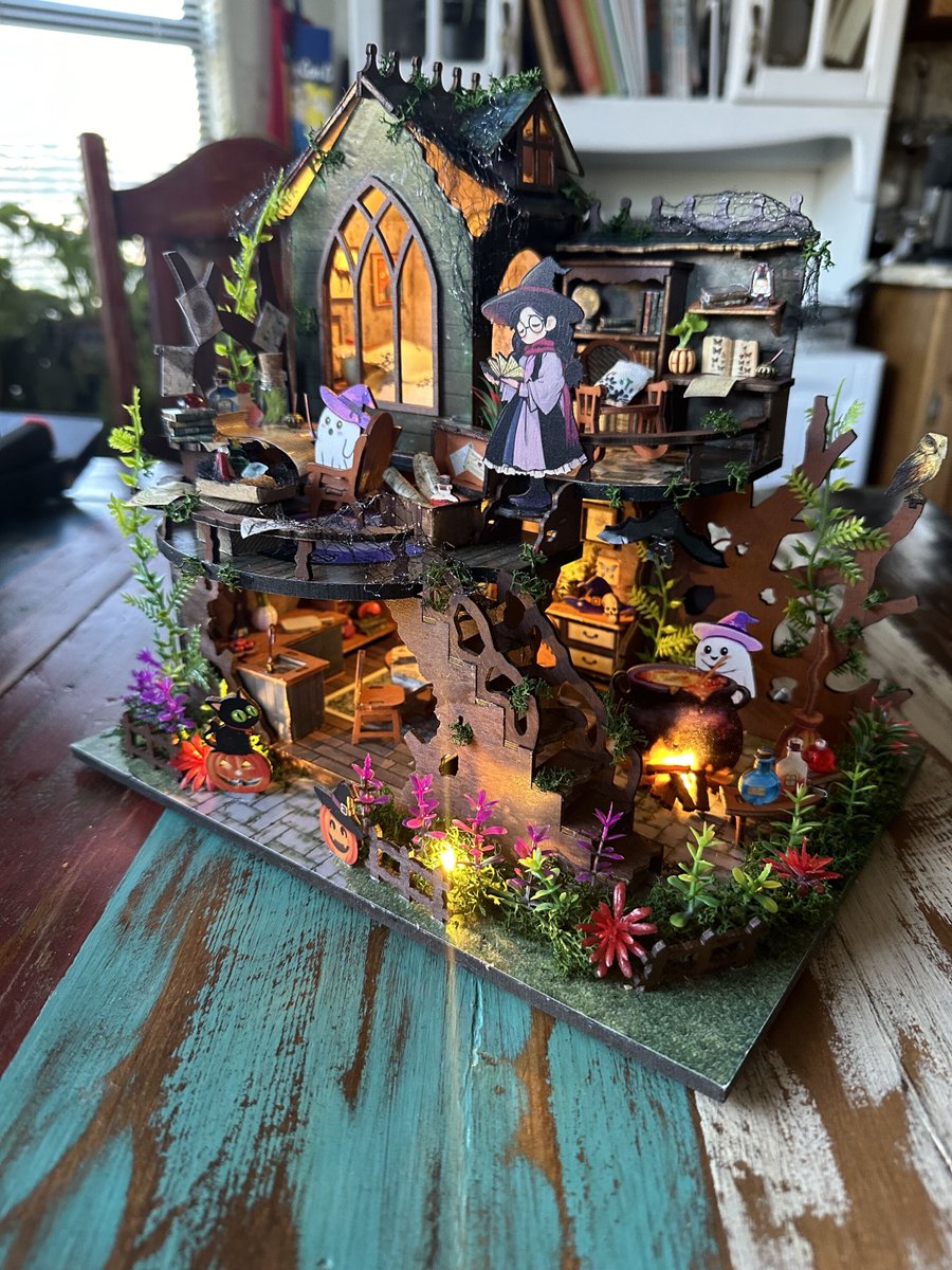 Cheyenne McCray tweet media