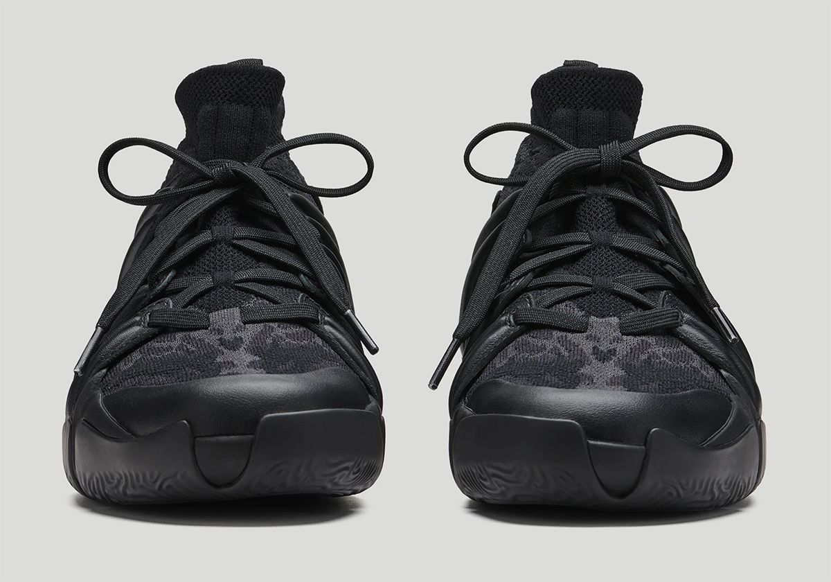 EQLZ is ready to launch its second basketball shoe -- the 360. It