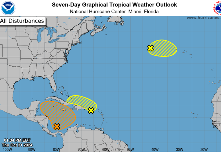 Quintana Roo vigila zonas de baja presión en el Caribe y Atlántico Norte dlvr.it/TFx8Bv
