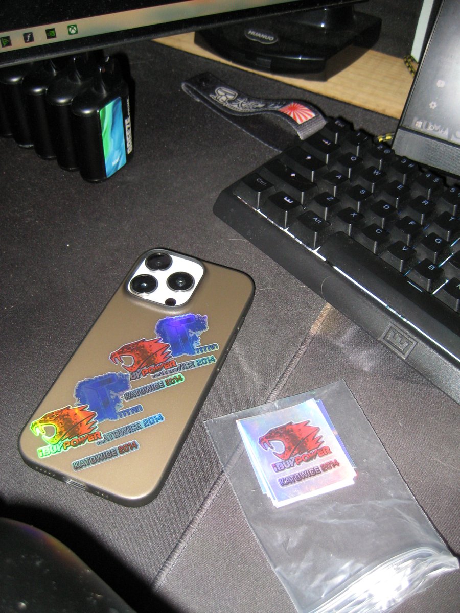 dave_cs's tweet image. Selling this 1/1 craft made by me .001

can accept crypto or bank.

B/O 97.9%

Last sold for N/A

Tradeable in 6 days.