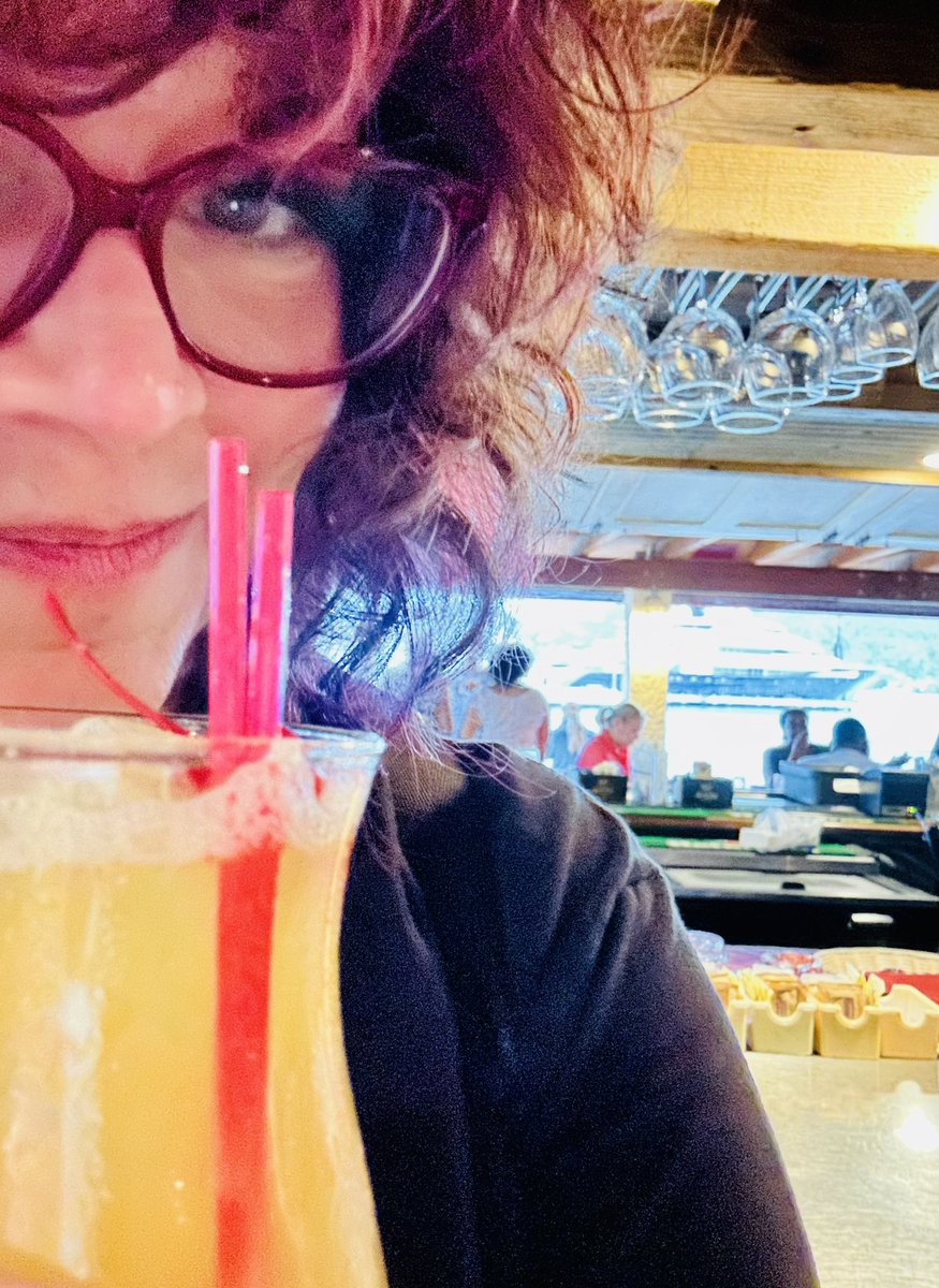 Making one final stop before getting back on the ship.  Had the bartender make me a mystery island rum drink

Like an asshole
