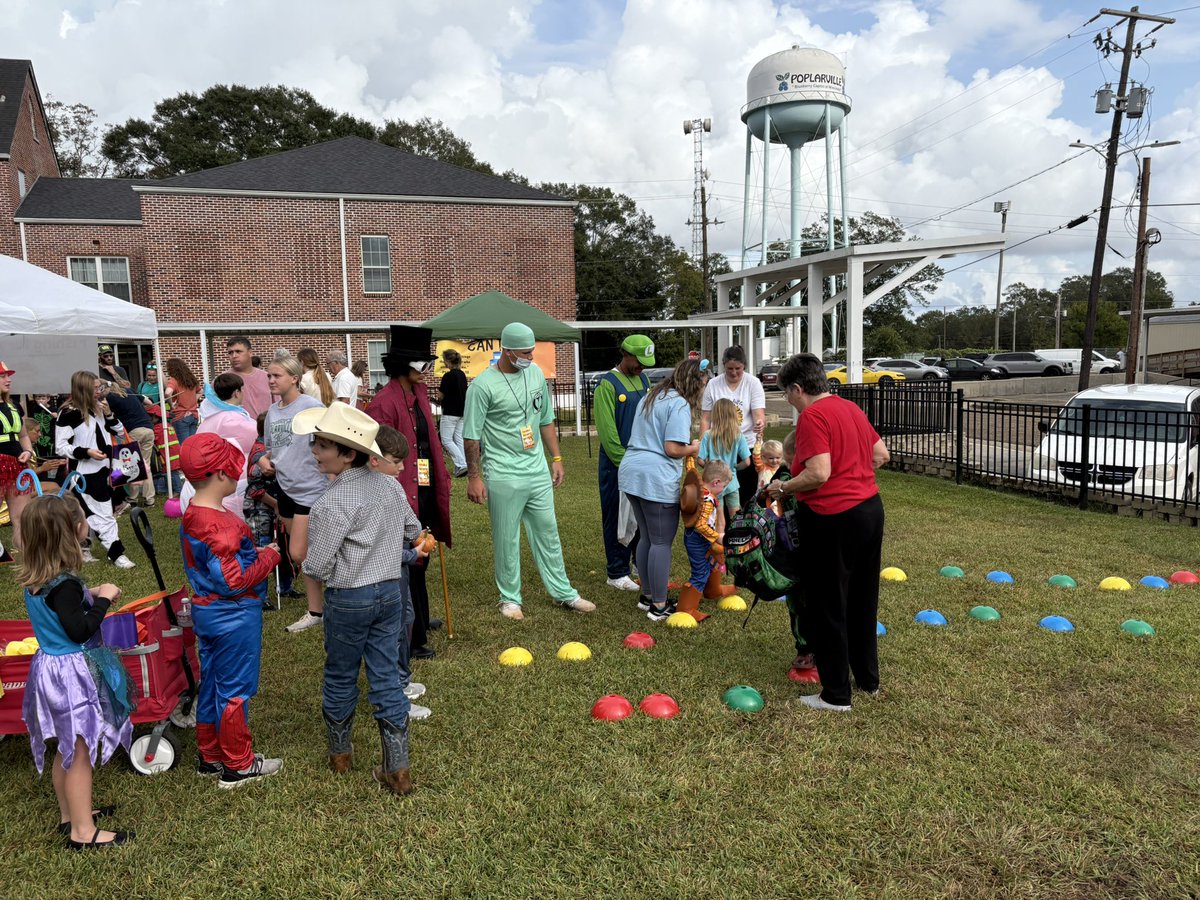 PRCC_Baseball's tweet photo. Block Party in Poplarville #RRR #SOAP https://t.co/XHIXPdyufs