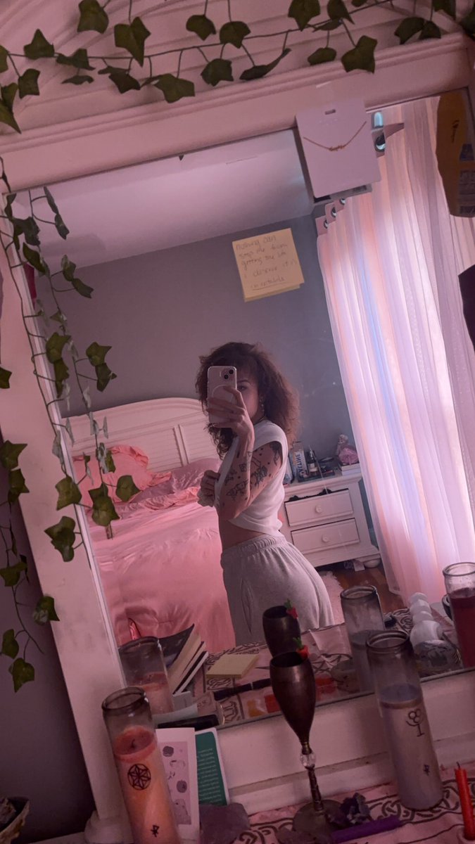 Angelicallyout's tweet photo. @RaeThecandyshop is beating my ass tonight💥💥💥

Keep an eye on my OF for the vid

#spankings #impact #submissive #selfcollared #unownedsub #fetish #fetishcreator #fetishism #fetishmodel https://t.co/t5KVe0o1Hl