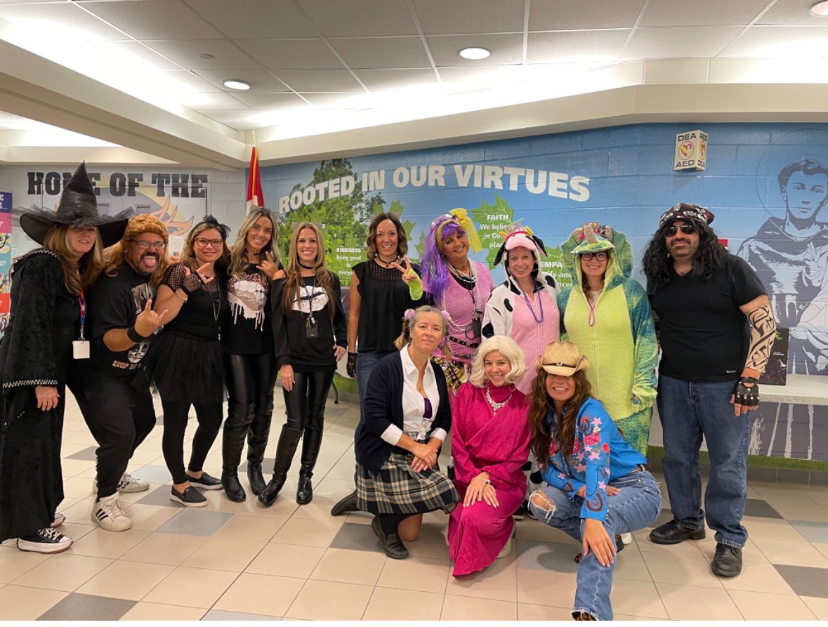 MrJ_Martins's tweet photo. Happy Halloween from our @AnthonyBrampton group RockStars!!! π€π½ππ€π½#WorkPeeps #PhoenixProud #Oct312024 https://t.co/fzRWTBzevK