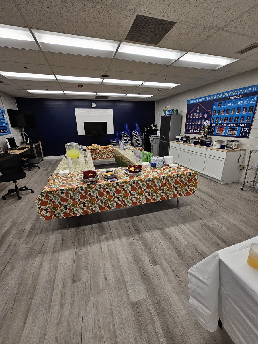 Dan Romanowski (@danjromanowski) on Twitter photo Chili cook off today at #568. $500 raised for the Lowe's employee relief fund!! Thanks to all who participated.
<a href="/DCT0813MD/">Dante Thomas</a> <a href="/BlueBoxR1/">@BlueBoxR1</a> Chili cook off today at #568. $500 raised for the Lowe's employee relief fund!! Thanks to all who participated.
<a href="/DCT0813MD/">Dante Thomas</a> <a href="/BlueBoxR1/">@BlueBoxR1</a>