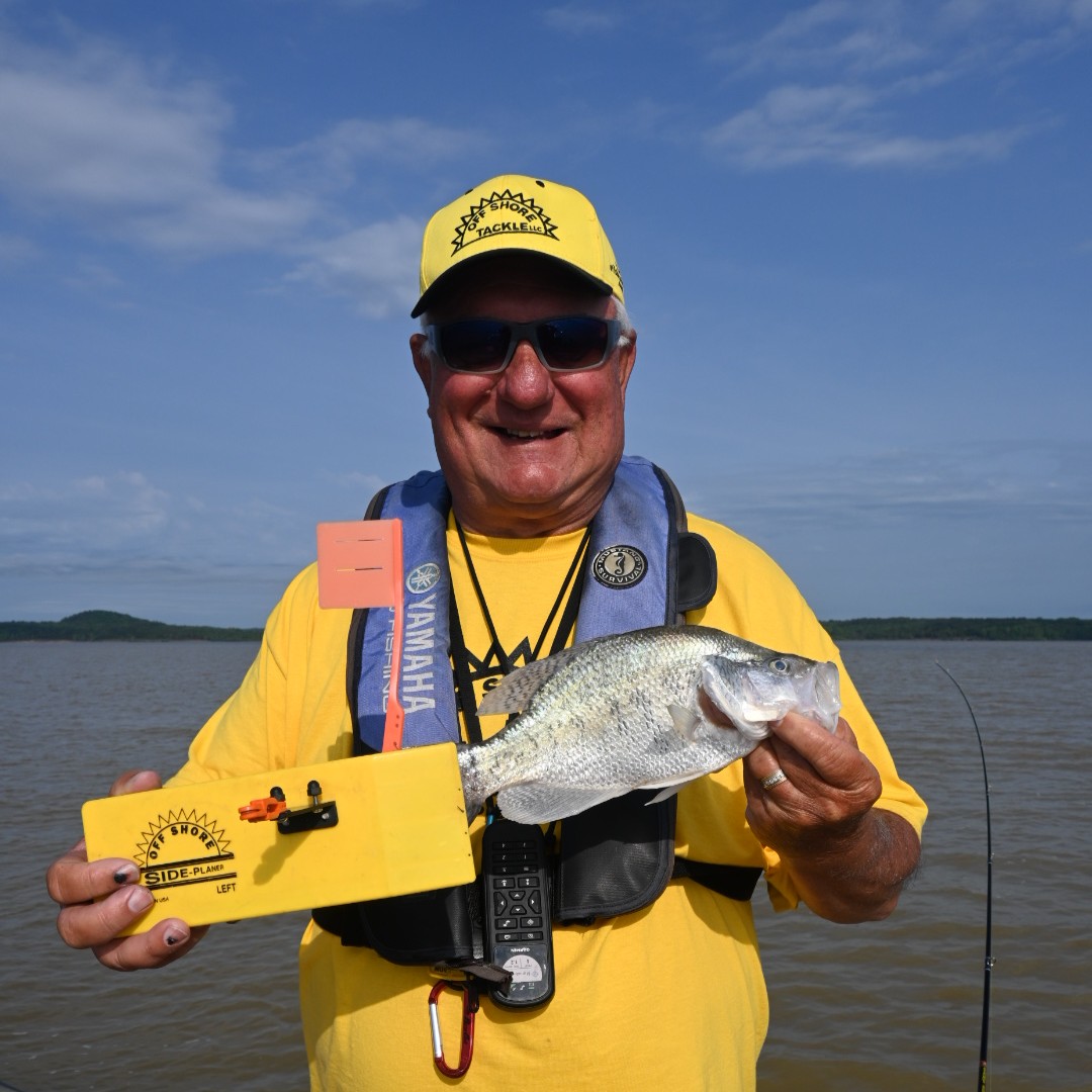 CrappieNow's tweet photo. Fall is prime for trying new crappie techniques! @crappiedan uses @OffShoreTackle planer boards to keep bait at precise depths, boosting his catch on the water. 🎣
https://t.co/tVhpJhLtAW
#OffShoreTackle #CrappieDan #PlanerBoard #FallCrappie #CrappieFishing https://t.co/3p73Izvjvm