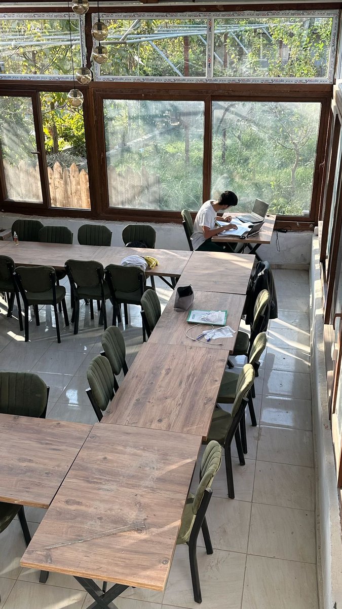 mehmettaligumus's tweet photo. Bugün yeğenim bu mesajı attı. Çünkü burada binlerce gencin ders çalışabilecekleri bir alan yok. Buradayız Hatay’ın gençler için hem çalışma, hem sosyalleşme hem de sanatsal aktivitelerle buluşabilecekleri merkez projesi o yüzden hayati bir önemde. Ben de kampanyamı bu projeye bağışlıyorum. Destek olmak isterseniz link https://t.co/YtFvbNvpr0