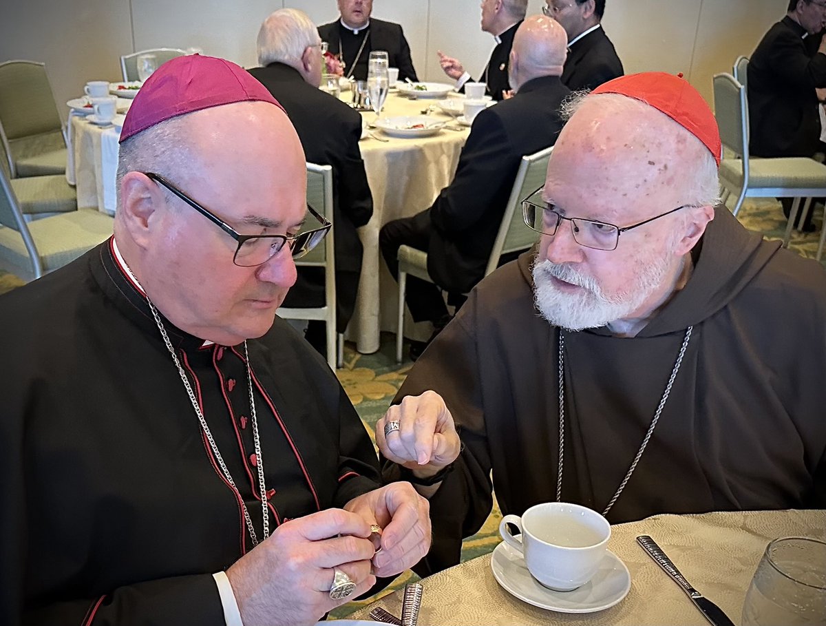 BpRobertReed's tweet photo. Thanks for everything, Cardinal Sean.
Welcome, Archbishop Henning! https://t.co/cjcNA5S9p6