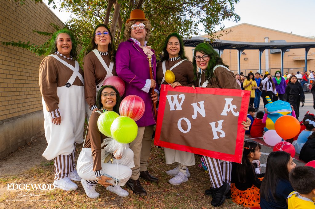 RooseveltDLA's tweet photo. We had spooktacular fun at our  Storybook Character Parade! 📚✨ Thank you to everyone who joined the fun and made this day unforgettable! 

¡Gracias a todos los que se unieron a la diversión y hicieron que este día fuera inolvidable!📚✨ https://t.co/nnnMUludQQ