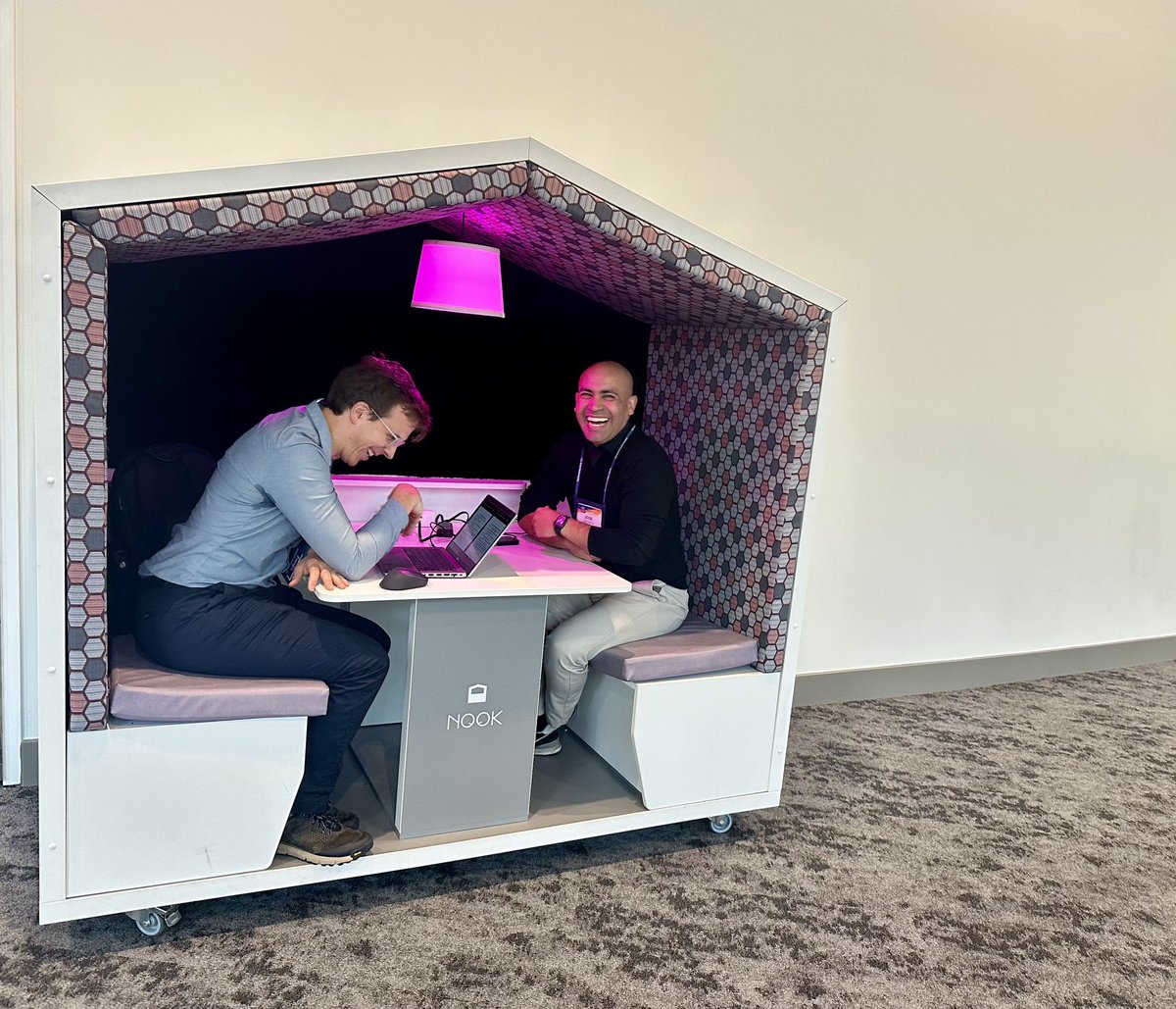 eSpLanguage's tweet image. Translators at work, even at #ATA65 (unlike us interpreters, who can’t - blessing in disguise?)