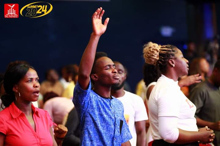 SummitAbuja's tweet photo. ๐ผ๐ผ #summit2024
An atmosphere filled with His presence, we were ushered to the throne of Grace and the mercy seat of the King of Glory.
.
.
#GreatExploits
#SummitConference
#SummitBibleChurch https://t.co/x4PZMcJS4c