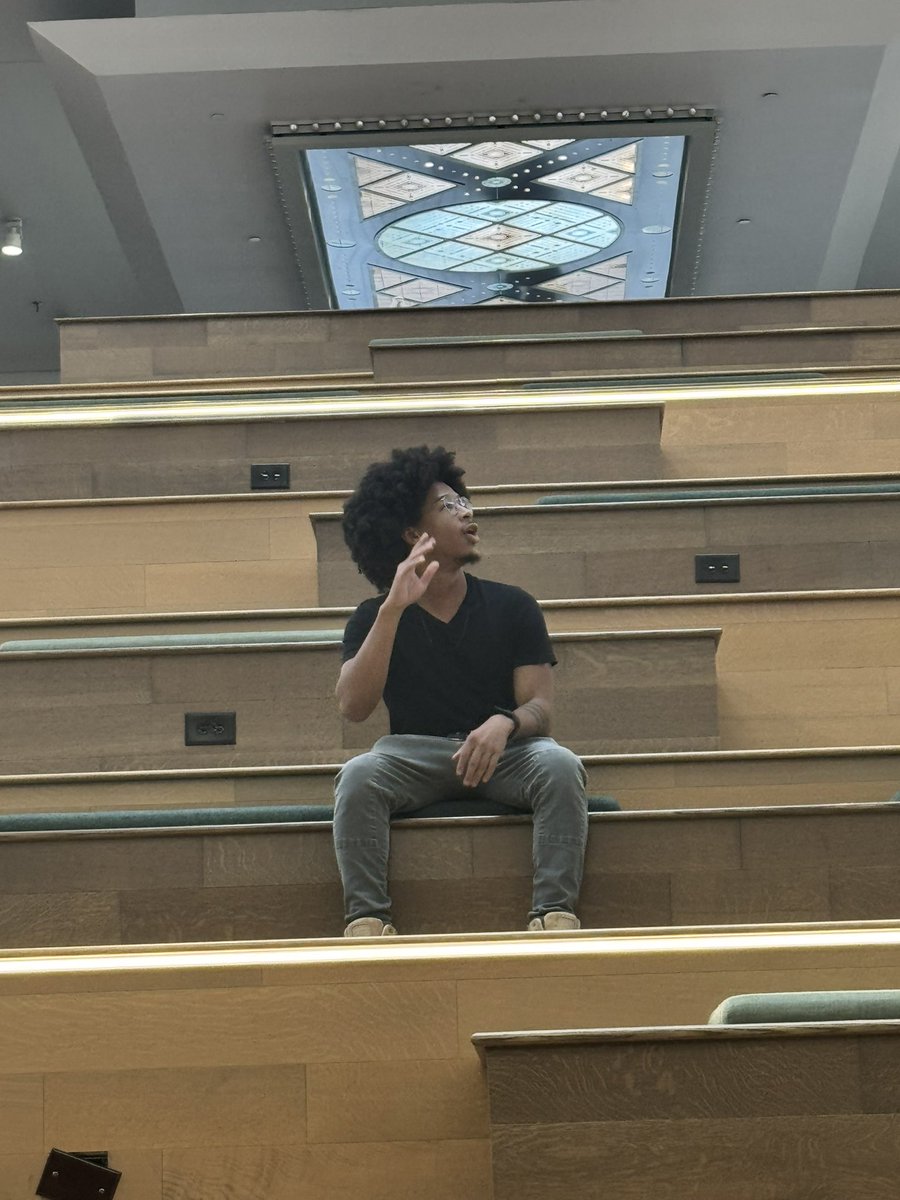 aye_rell's tweet photo. Y’all missed me https://t.co/soxpfIQVE1