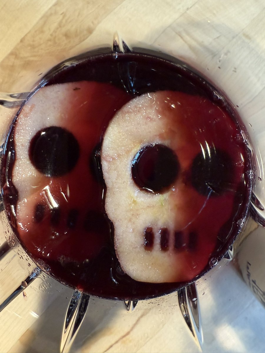 Michael Callahan tweet media