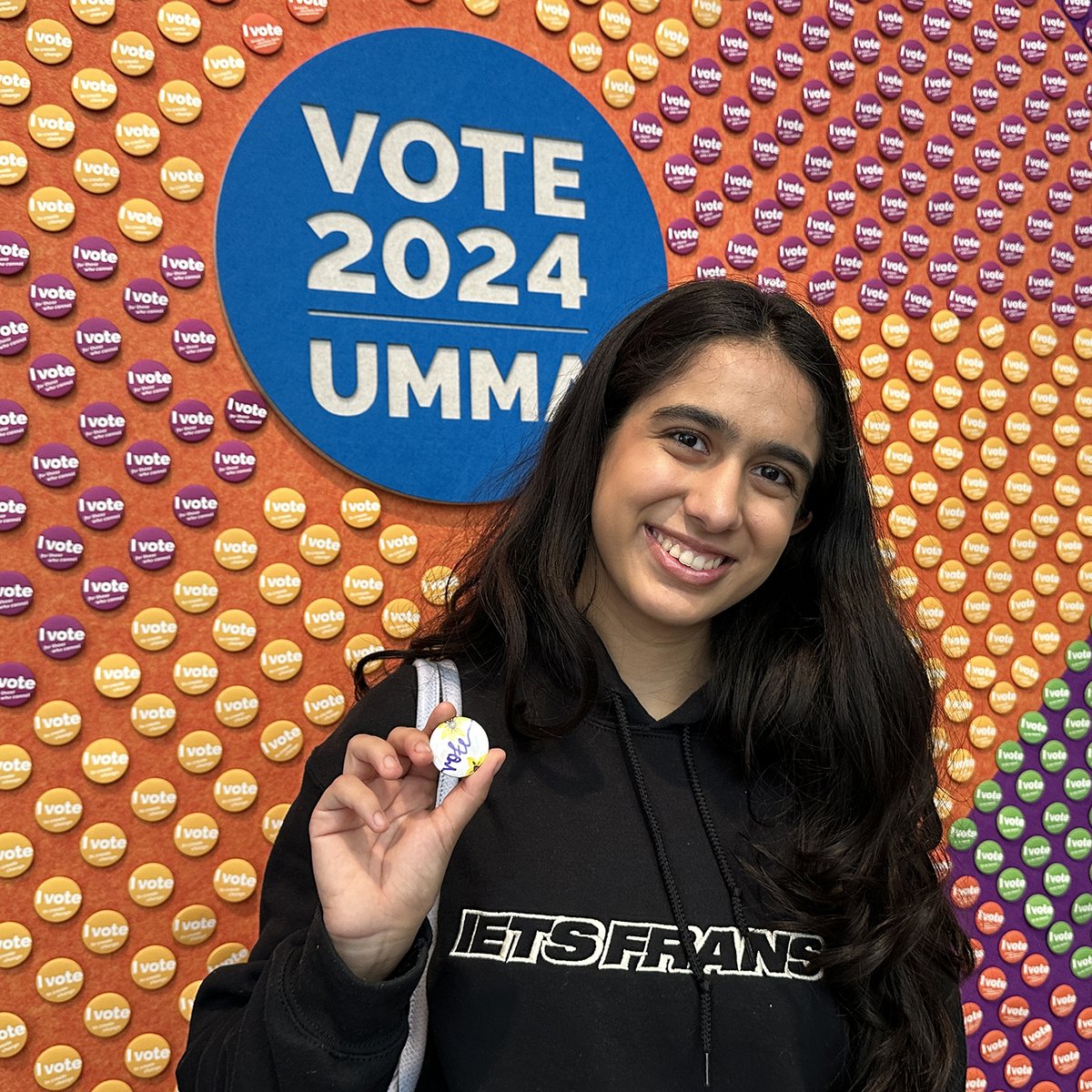 UMICH Votes Fellows are standing by to help you make your very own ✨Custom Button✨ to celebrate your visit to the Campus Voting Hub! Stop by during open hours to design personalized voting swag for you (and your friends too!)