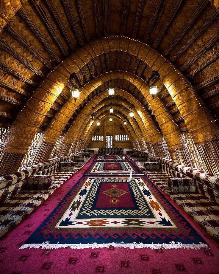 wana_visualss's tweet photo. A mudhif house made entirely of reeds, Southern Iraq 🇮🇶 https://t.co/ZnE6MTZzic