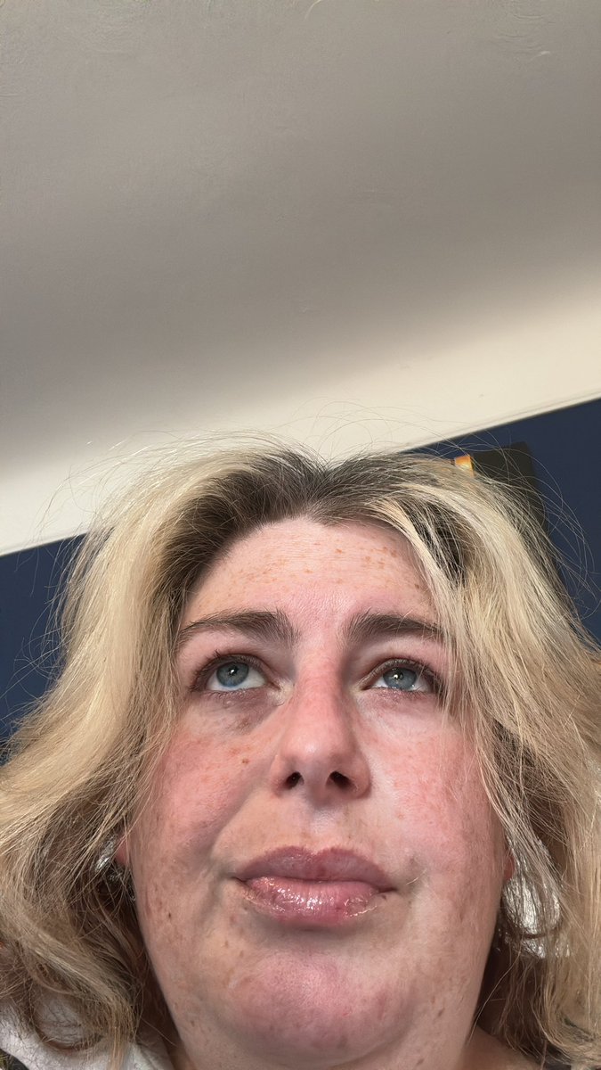 Megan Daw tweet media