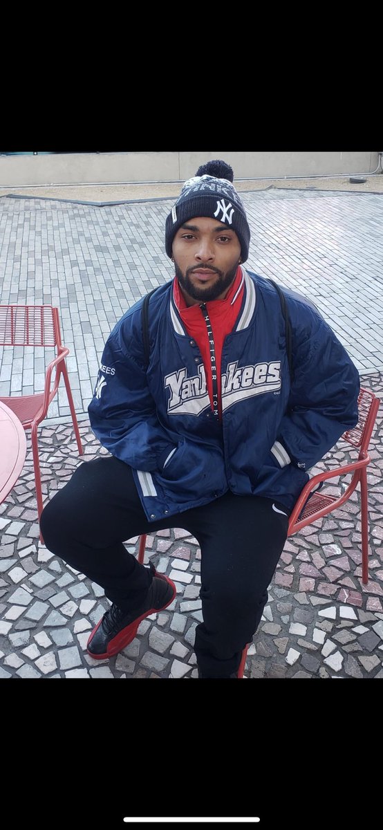 ogadrian25's tweet photo. Has anyone seen my good friend @SBIV99  he’s been missing since the 5 inning of the World Series last night https://t.co/RJJc2T7OuM