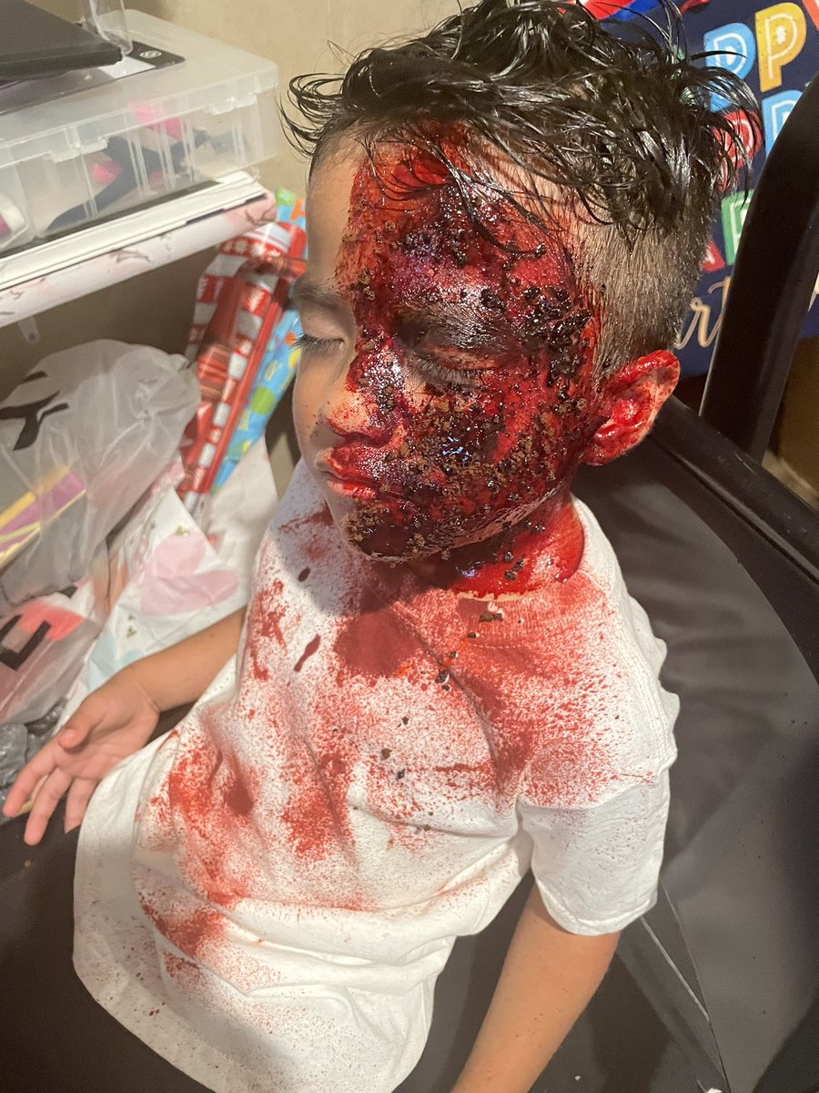 ramdon2080's tweet photo. Halloween 👍👍 https://t.co/ZJ0aaw1eQn