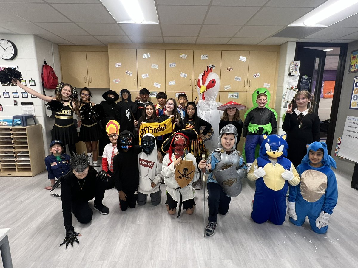 Lia Sansiper tweet media