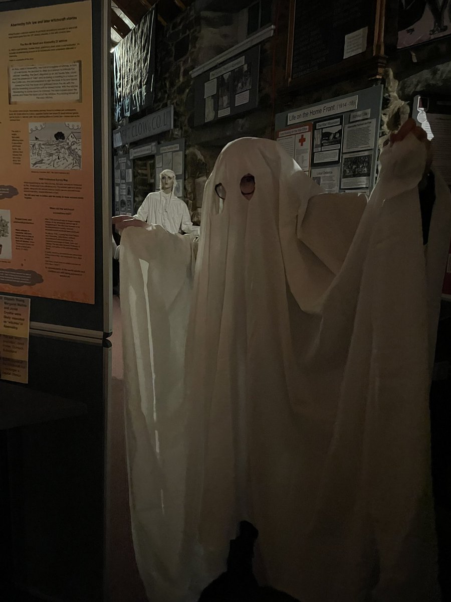 MuseumAbernethy's tweet photo. A great night of guising at Museum HQ! #NeepLife https://t.co/El9BqJhZI0