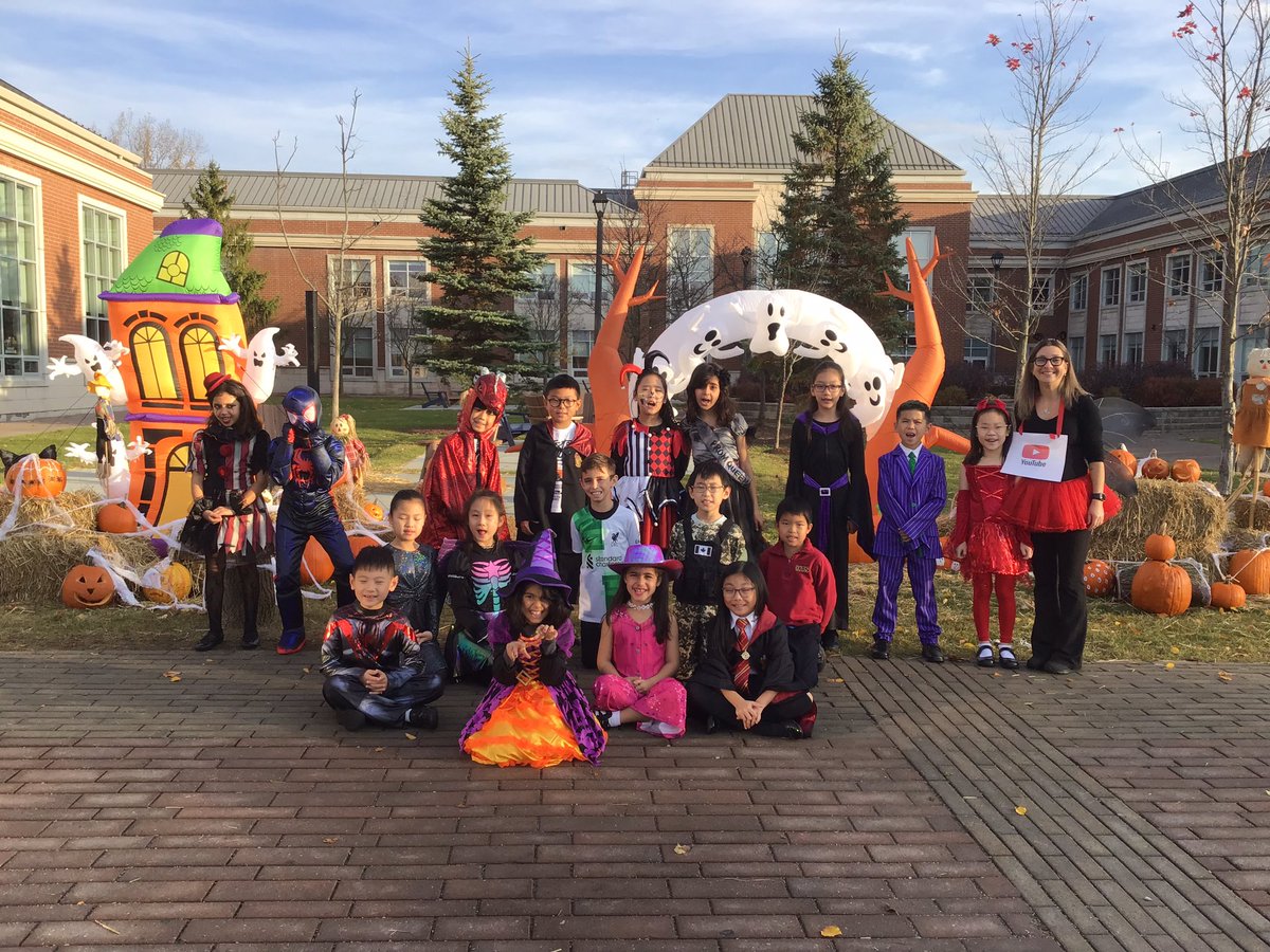 Happy Halloween from 3B! Wishing everyone a safe and fun night! <a href="/HTSRichmondHill/">HTS Richmond Hill</a>