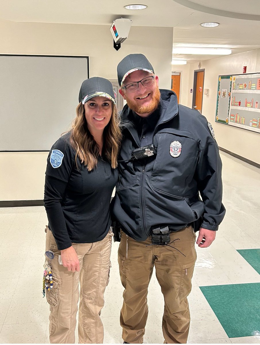 TeamStrategos's tweet photo. 🦸‍♂️ Superhero Day! 🦸‍♀️

The staff dressed up as our School Protection Specialist (SPS) for their superhero day! 🌟 Honoring our SPS team who keep everyone safe every day. Thank you, @NKCSchools, for this amazing tribute! 🛡️💙

#StrategosIntl #HeroDay #ThankYouSPS #SafetyFirst https://t.co/GAGudswuof