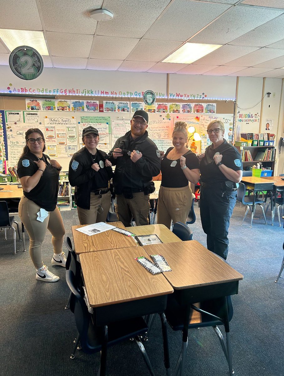 TeamStrategos's tweet photo. 🦸‍♂️ Superhero Day! 🦸‍♀️

The staff dressed up as our School Protection Specialist (SPS) for their superhero day! 🌟 Honoring our SPS team who keep everyone safe every day. Thank you, @NKCSchools, for this amazing tribute! 🛡️💙

#StrategosIntl #HeroDay #ThankYouSPS #SafetyFirst https://t.co/GAGudswuof