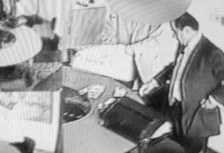 Insurrecto tweet media