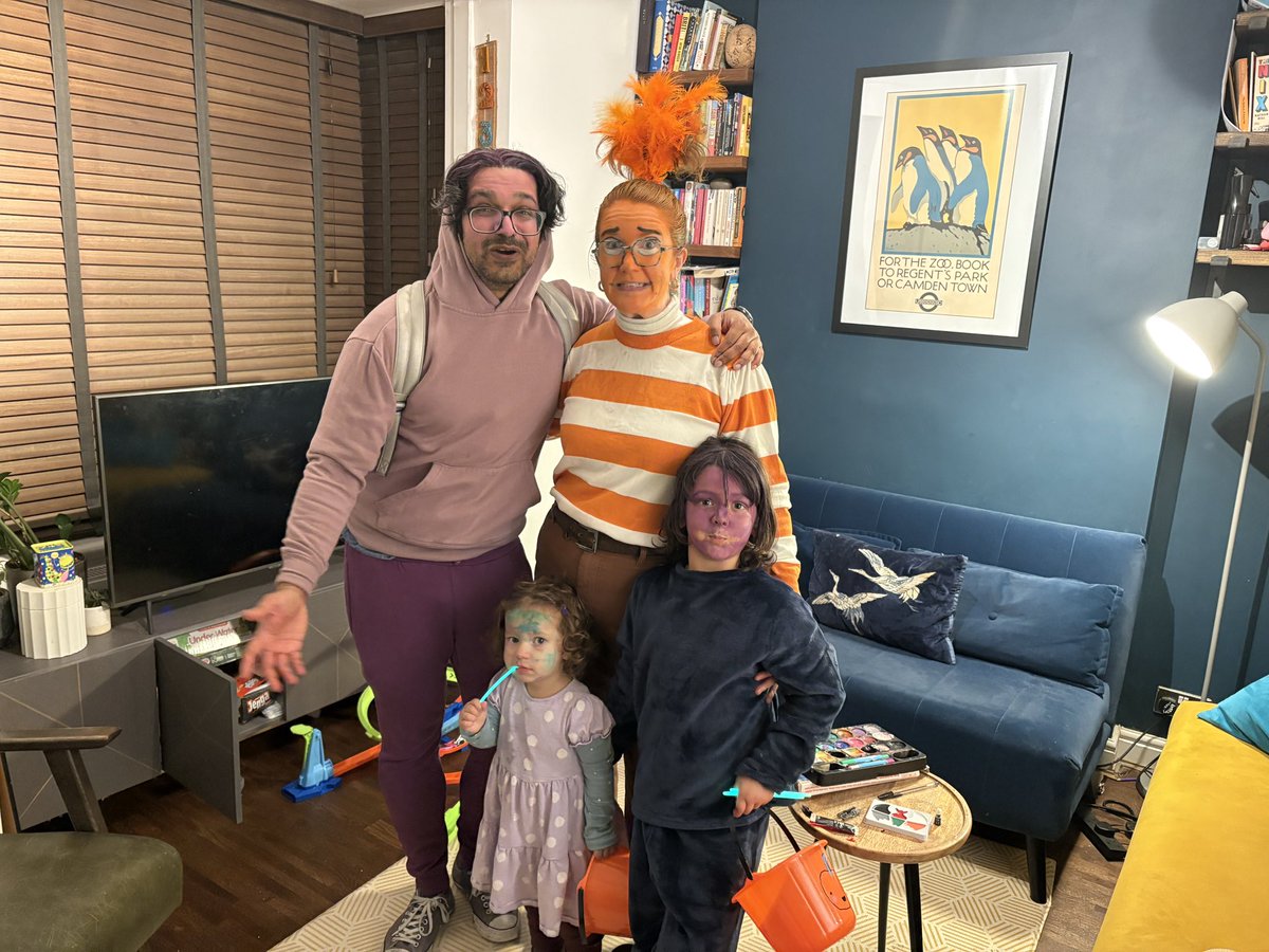 Lia Buddle tweet media