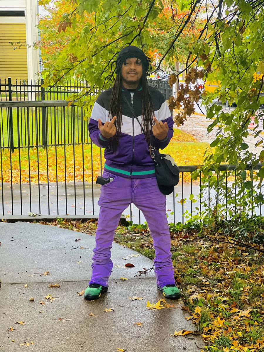 WayneTooLit tweet picture