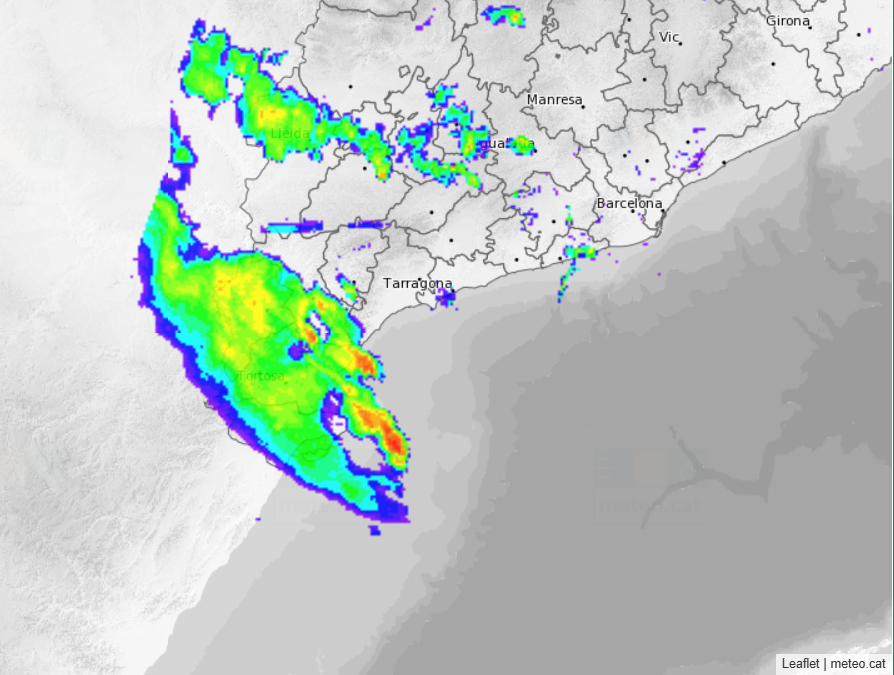 nil_farres's tweet photo. Continua descarregant amb força en alguns punts de la provincia de Castelló i a les Terres de l'Ebre.
#meteo #Dana #Castelló #TerresdelEbre https://t.co/bWlt753eqF