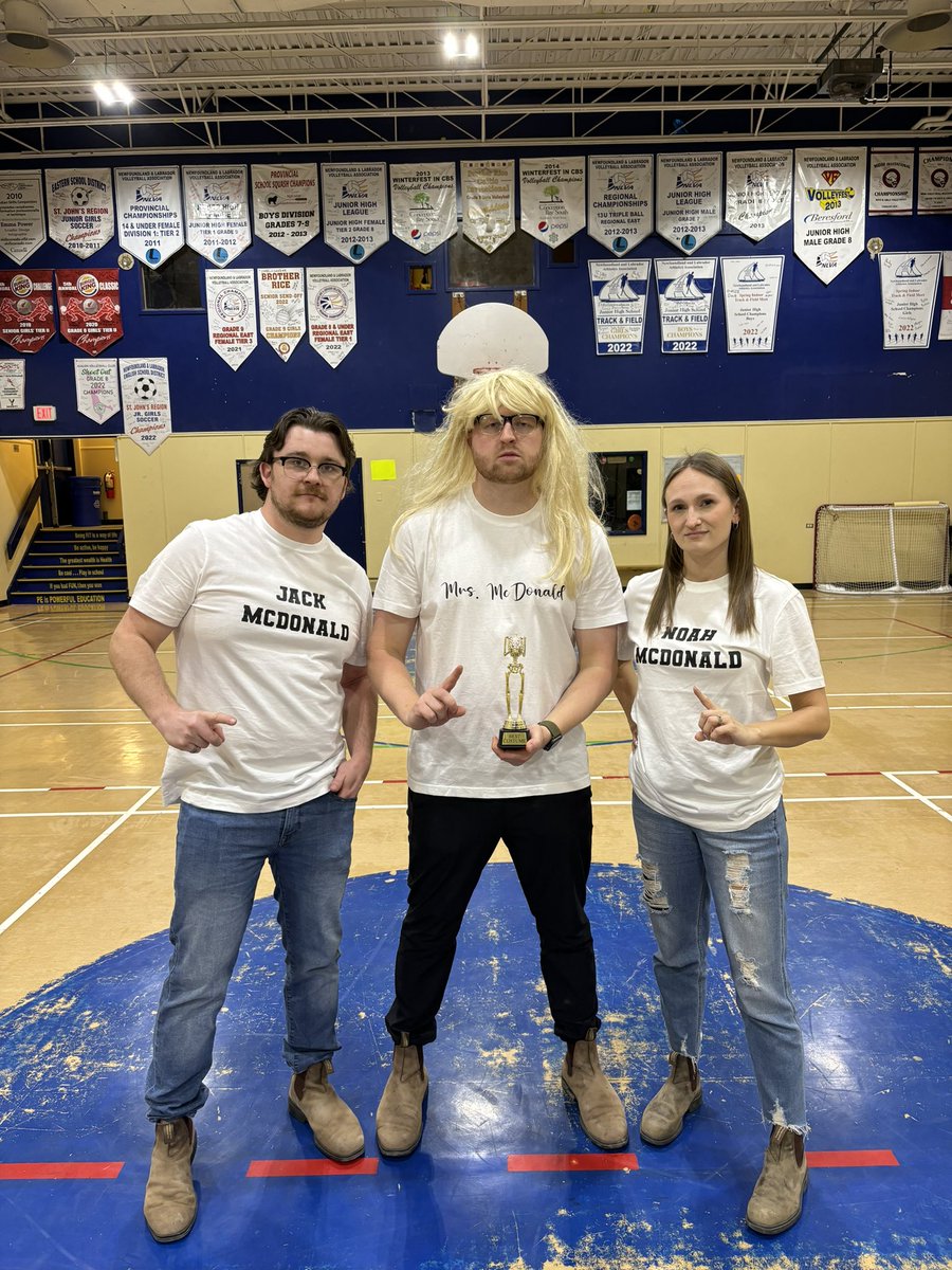 …and the winner is ✨the McDonald Family!✨ #TeacherCostumeContest #BackToBackChamps #Undefeated <a href="/MrMcDonaldNL/">Matt McDonald</a> <a href="/MmeMcDonaldFRJH/">Mme. McDonald</a> <a href="/FRJHschool/">@FRJHschool</a>