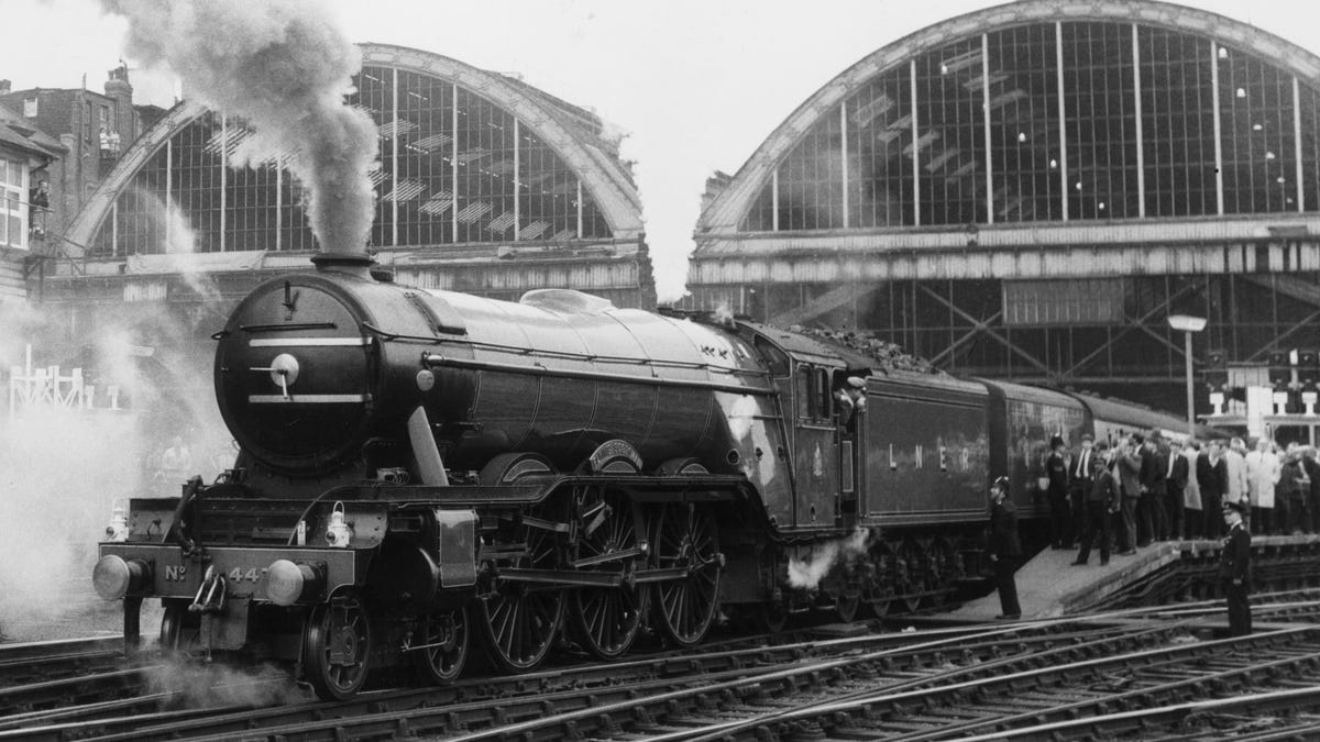 OreBobby's tweet image. Train Vinyl Is The Record Collecting Genre You Never Knew You Needed jalopnik.com/train-vinyl-is… #recordcollecting #twelveinchsingle