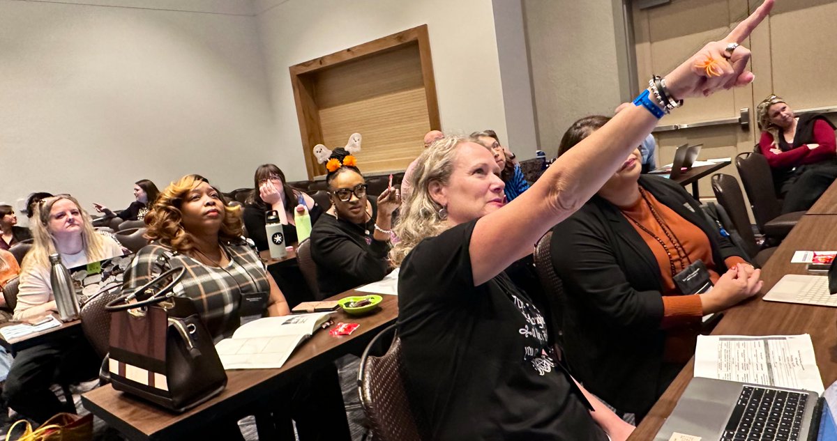 s3strategies's tweet image. Happening NOW in KILIMANJARO 4➡️The Perfect Union: Merging Literacy &amp;amp; SS!  #TSSSA24 #TXTSSSA #TXCSS2024 #s3strategies #PurposefulPD #SSeducation #BuildingSocialStudiesLiteracy #ItMatters