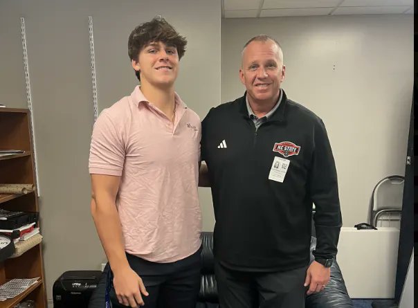 HSSportsFlorida (@hssportsfl) on Twitter photo 2025 4⭐️ ATH Preston Douglas (<a href="/presdouglas2025/">⭐️Preston Douglas⭐️</a>) flips commitment to NC State
Douglas is the No. 62 ranked TE in the nation and the No. 162 overall prospect in FL, according to <a href="/247Sports/">247Sports</a>
📸: <a href="/JaceyZembal/">Jacey Zembal</a>
<a href="/PackPride/">Pack Pride</a> <a href="/NCStateRivals/">TheWolfpackCentral</a>
READ: hs-sports-florida.com/2025-4-star-at… 2025 4⭐️ ATH Preston Douglas (<a href="/presdouglas2025/">⭐️Preston Douglas⭐️</a>) flips commitment to NC State
Douglas is the No. 62 ranked TE in the nation and the No. 162 overall prospect in FL, according to <a href="/247Sports/">247Sports</a>
📸: <a href="/JaceyZembal/">Jacey Zembal</a>
<a href="/PackPride/">Pack Pride</a> <a href="/NCStateRivals/">TheWolfpackCentral</a>
READ: hs-sports-florida.com/2025-4-star-at…