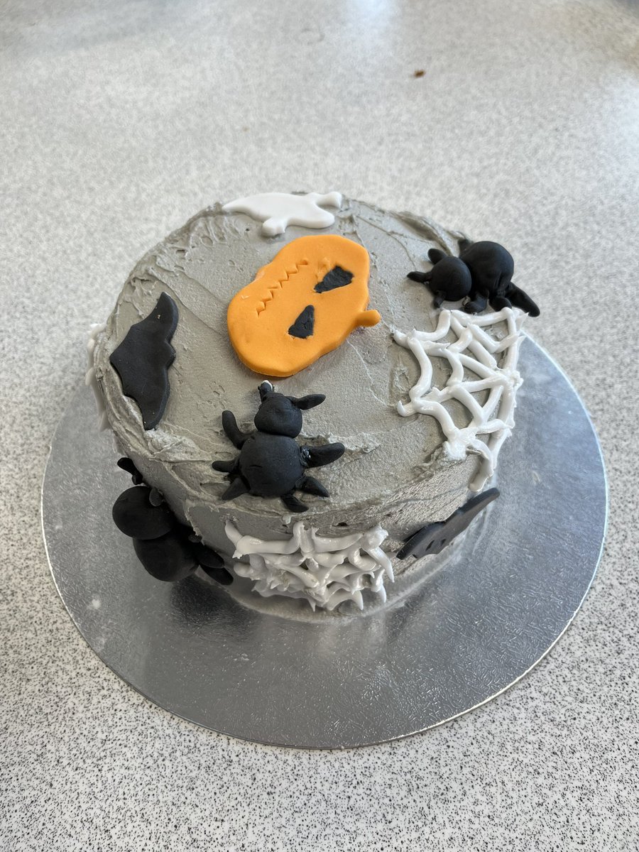 MissAndersonHE tweet media