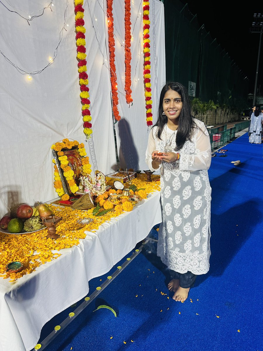Nehagoyal_720's tweet photo. Happy Diwali 🪔 https://t.co/c8pwVABrQu