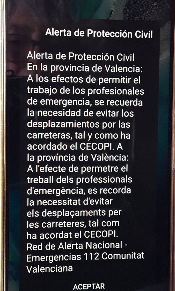 selvanegra400's tweet photo. ¿Lo podemos llamar ya genocidio en #Valencia ?
O esperamos 2 semanas más a ver si se olvida?

Ninguna protección civil sino la de la gente
Allí abandonados 

Sin agua ni alimentos
Con desaparecidos
Sumando fallecidos

Alerta 1984
Tumba del régimen democrático https://t.co/jpNiVwatuT