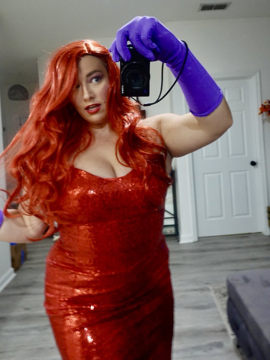 Do you like my Jessica rabbit costume?❤️