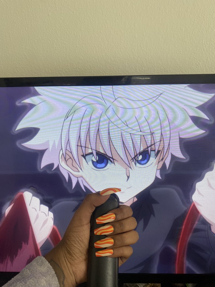 bbsixelaa's tweet photo. HxH and new nails 📲 i’m bored, cum entertain me. https://t.co/I4f1uTKvTT