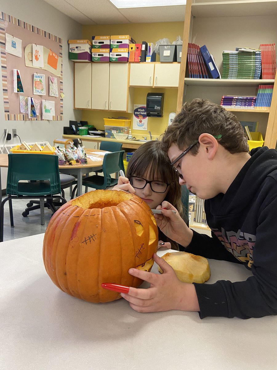 Sophia Hewitt tweet media