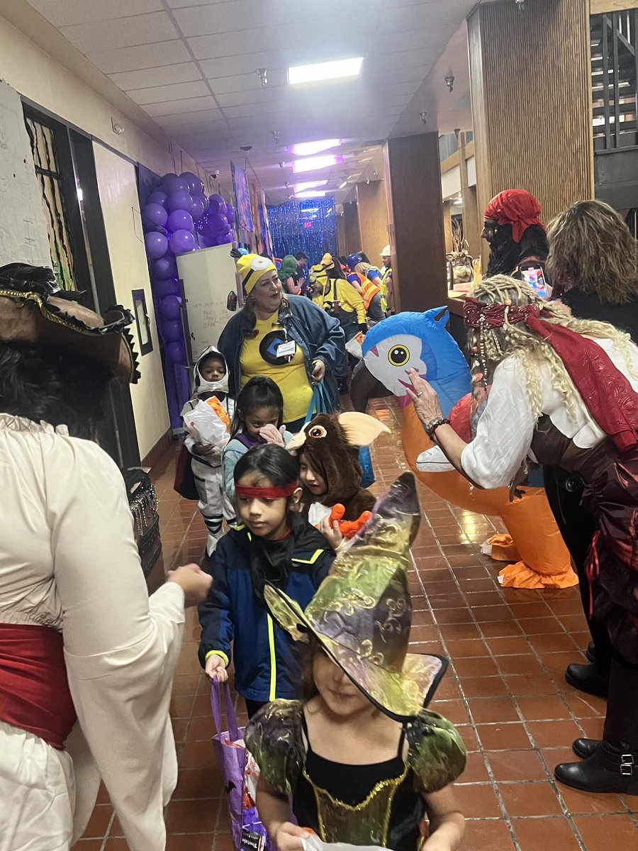 Had a spook-tacular morning with our little goblins. Halloween with PreKs really is hauntingly sweet! 🎃👻 🍬