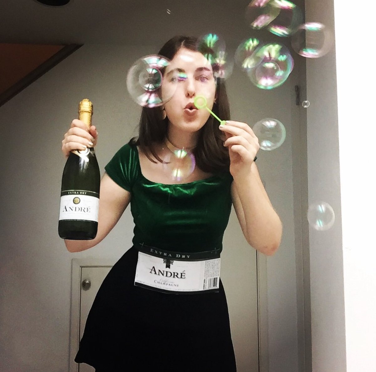 JulieAbridged's tweet photo. 2017 - your friend and mine, André champagne https://t.co/BZ49ZLzTa4