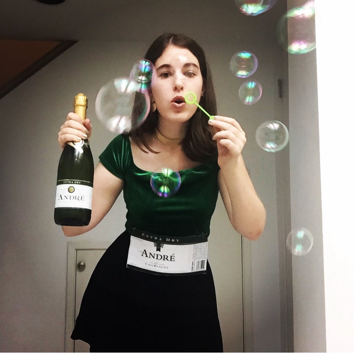 JulieAbridged's tweet photo. 2017 - your friend and mine, André champagne https://t.co/BZ49ZLzTa4