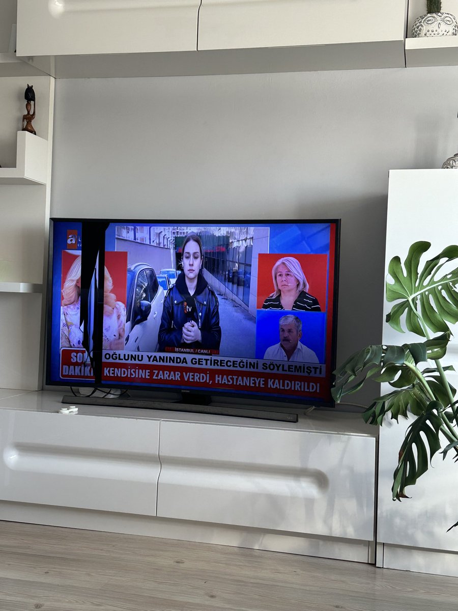 Mehmetcan198's tweet photo. #RTÜK ilke kararlarına rağmen hard porno gündüz kuşağı cinnet programları aynı tas aynı hamam. Geçende de 9 yaşındaki çocuğunun kanıyla şeytani ayın yaptığı iddia edilen babayı konuşturuyorlardı.Günlük Türk dizilerinde de çocuğa şiddet sahneleri modası var.#RTÜK,niye umursamıyor? https://t.co/a9UjvYeLFE
